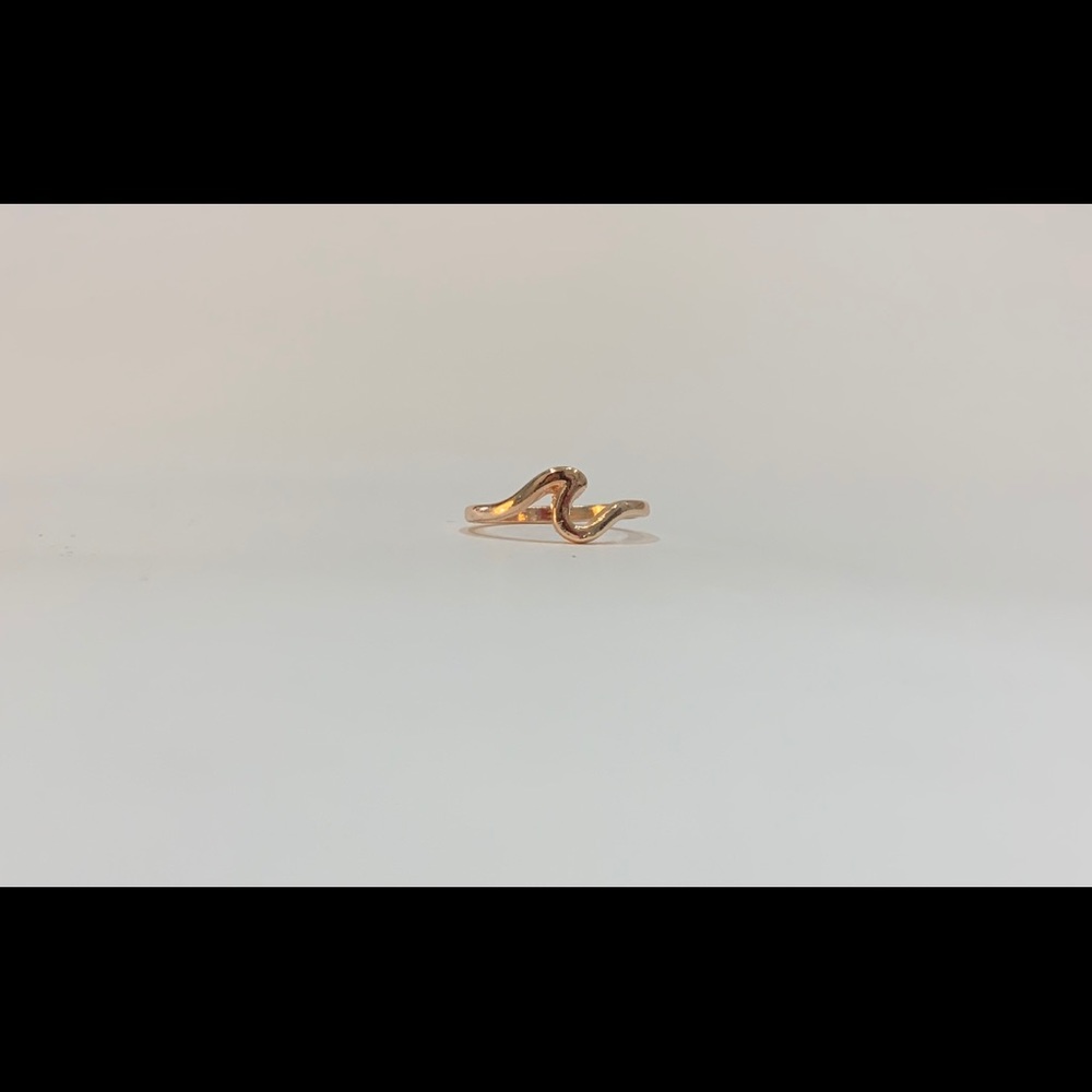 Rose Gold Wave Ring - Picture 6 of 9